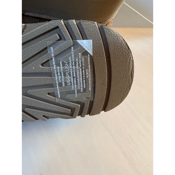 UGG Classic Dipper Boot Chestnut (Women's) size 9 (new) - Picture 7 of 8